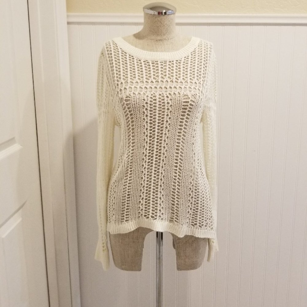 COPY - Billabong Cream Long Sleeve Crochet Sweater Size Medium